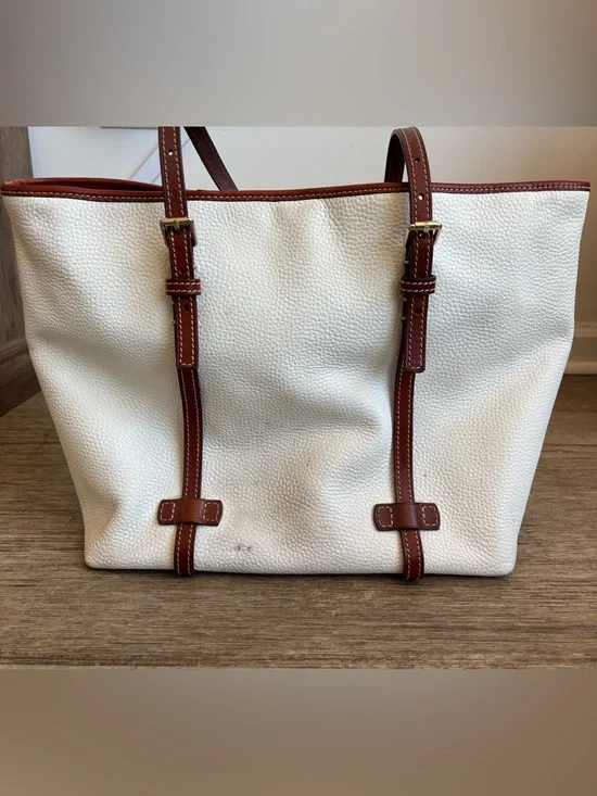 👜 Dooney & Bourke Pebbled Leather Tote Cream Brown Trim Large Shoulder Bag - Picture 3 of 9